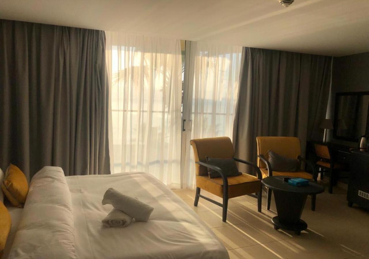 O Beach Hotel & Resort Sweimeh Экстерьер фото