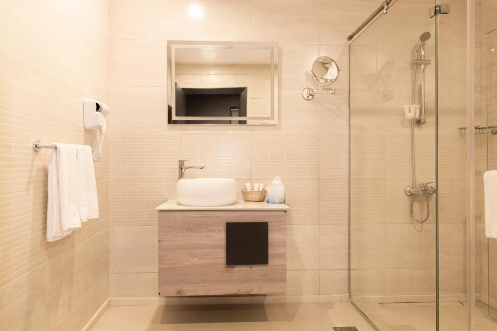O Beach Hotel & Resort Sweimeh Экстерьер фото