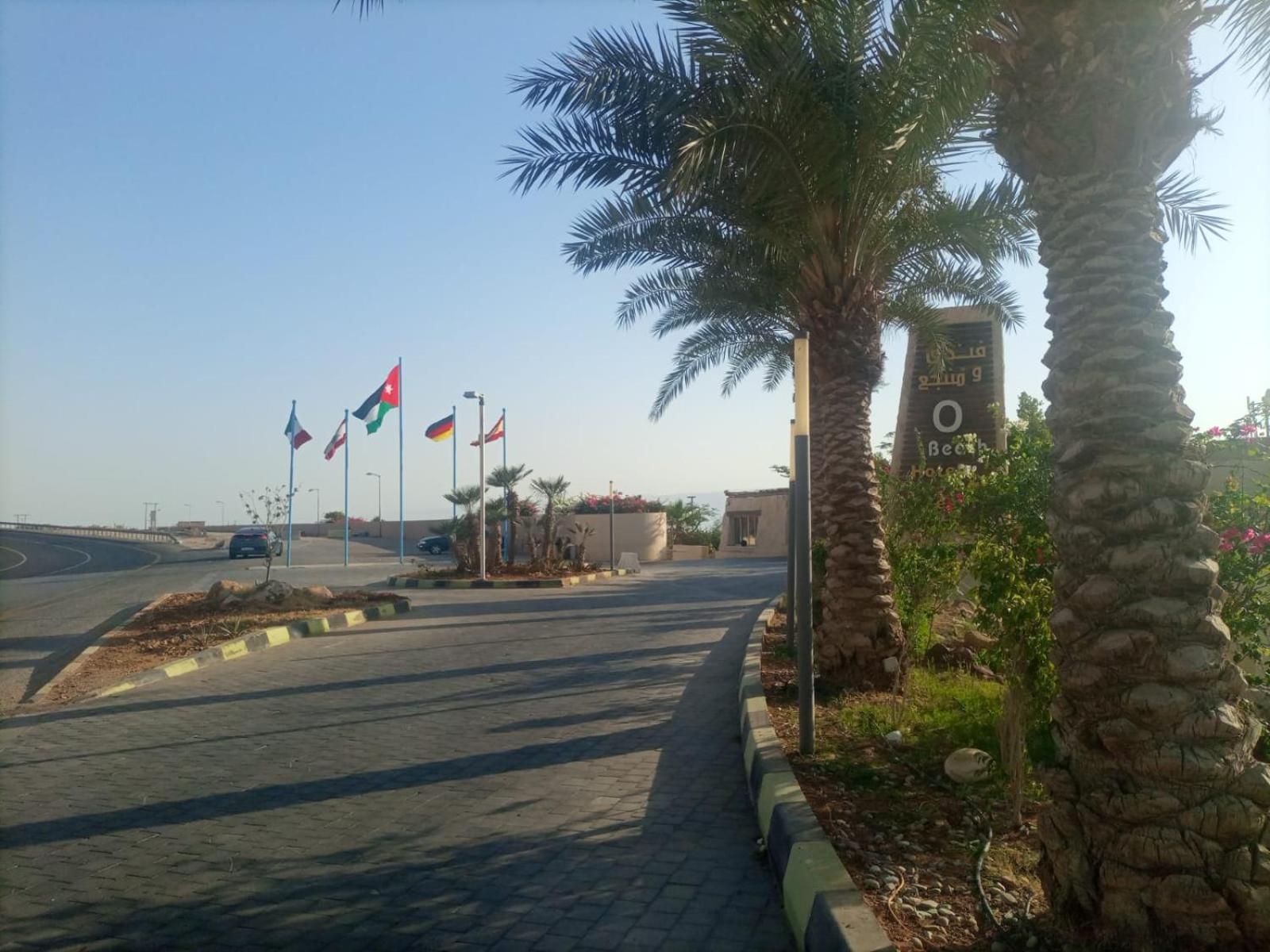 O Beach Hotel & Resort Sweimeh Экстерьер фото
